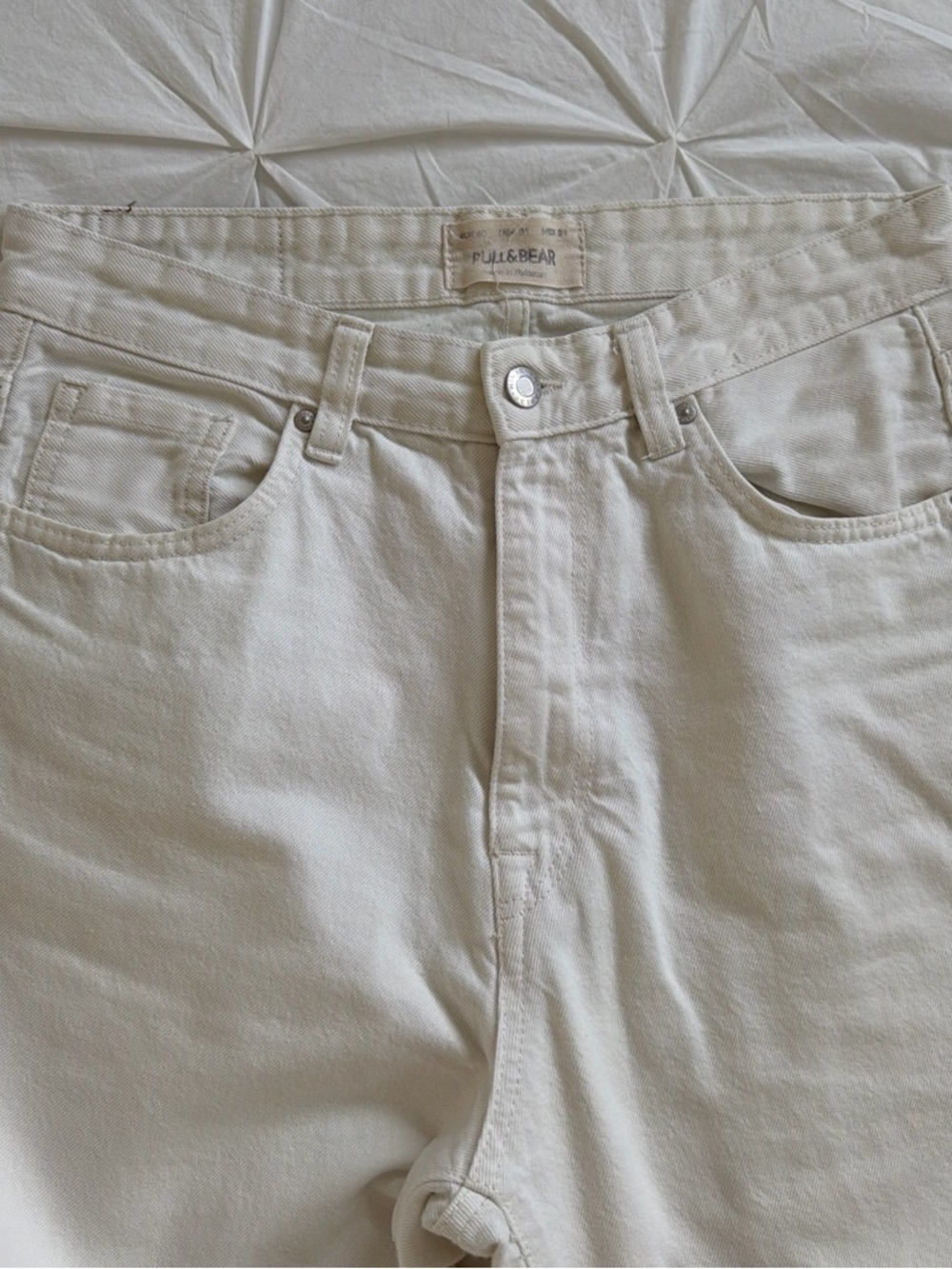 Pull&Bear Men's Off-White Straight Jeans